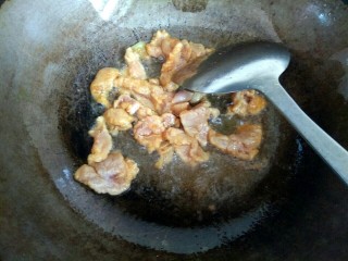 尖椒土豆片小炒肉 