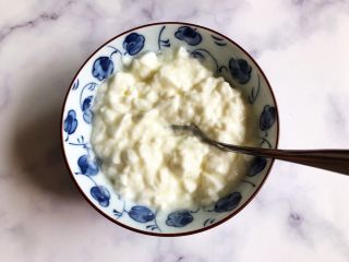 水果麦片酸奶碗 