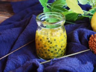 冬喝金色百香果蜂蜜茶 